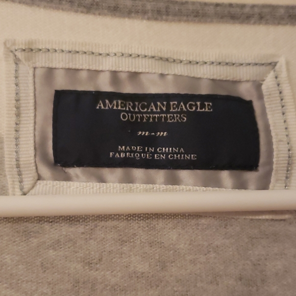 Lot of 3 button/open sweaters - medium - Picture 5 of 7